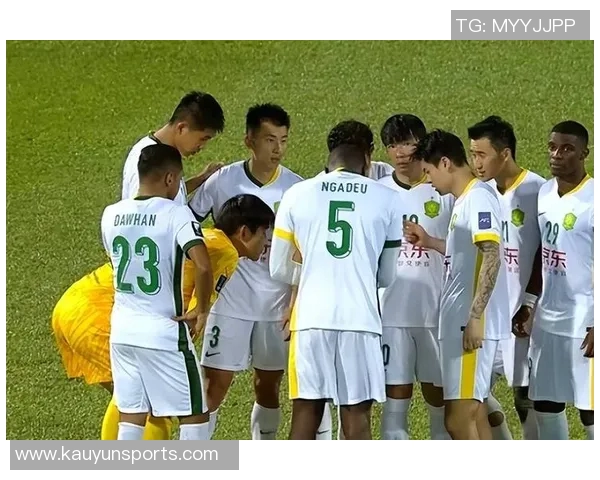 21371名球迷齐聚工体见证国安与大埔精彩对决热情高涨气氛火爆