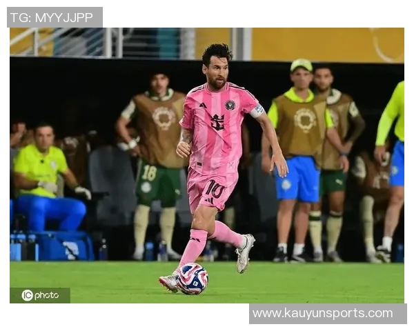 迈阿密国际成功引进帕尔梅拉斯中卫米凯尔达成协议消息曝光 迈阿密国际成功引进帕尔梅拉斯中卫米凯尔达成协议消息曝光